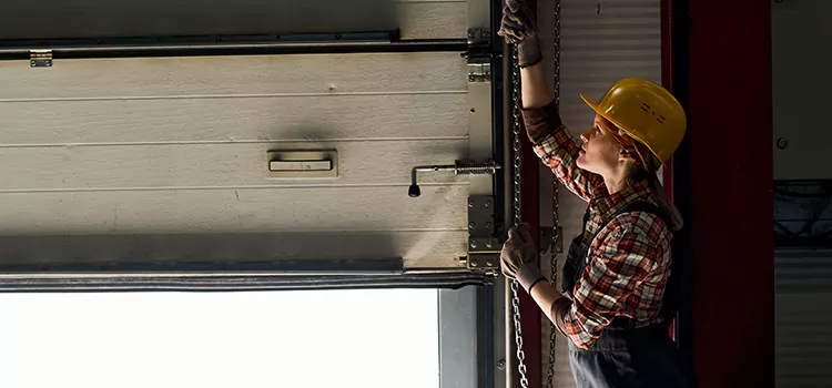 Addressing Common Garage Door Stoppage Issues in Valinda, CA